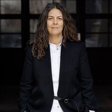 Jina Khayyer: / Foto: © Heike Steinweg Jina Khayyer: